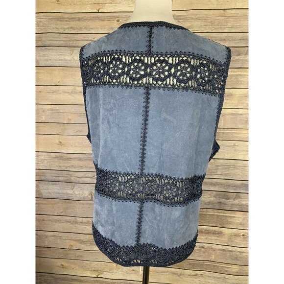 Fred Thomas Large Suede Leather Crocheted Vest - Picture 5 of 9